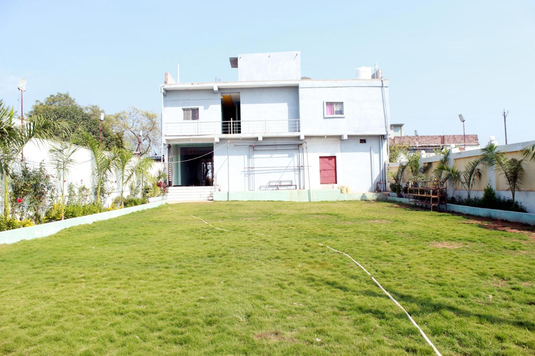 Utsav Lodge And Mangal Bhavan Pipariā Exterior foto